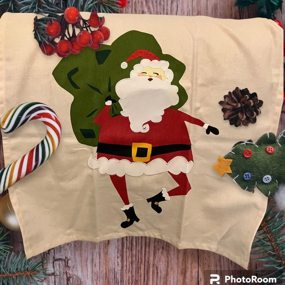 Crate & Barrel Santa Embroidered Christmas Hand Kitchen towel-NWOT